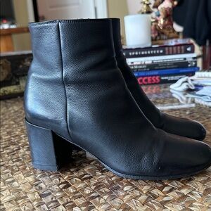 Vince Black Leather Ankle Booties boots retail $435